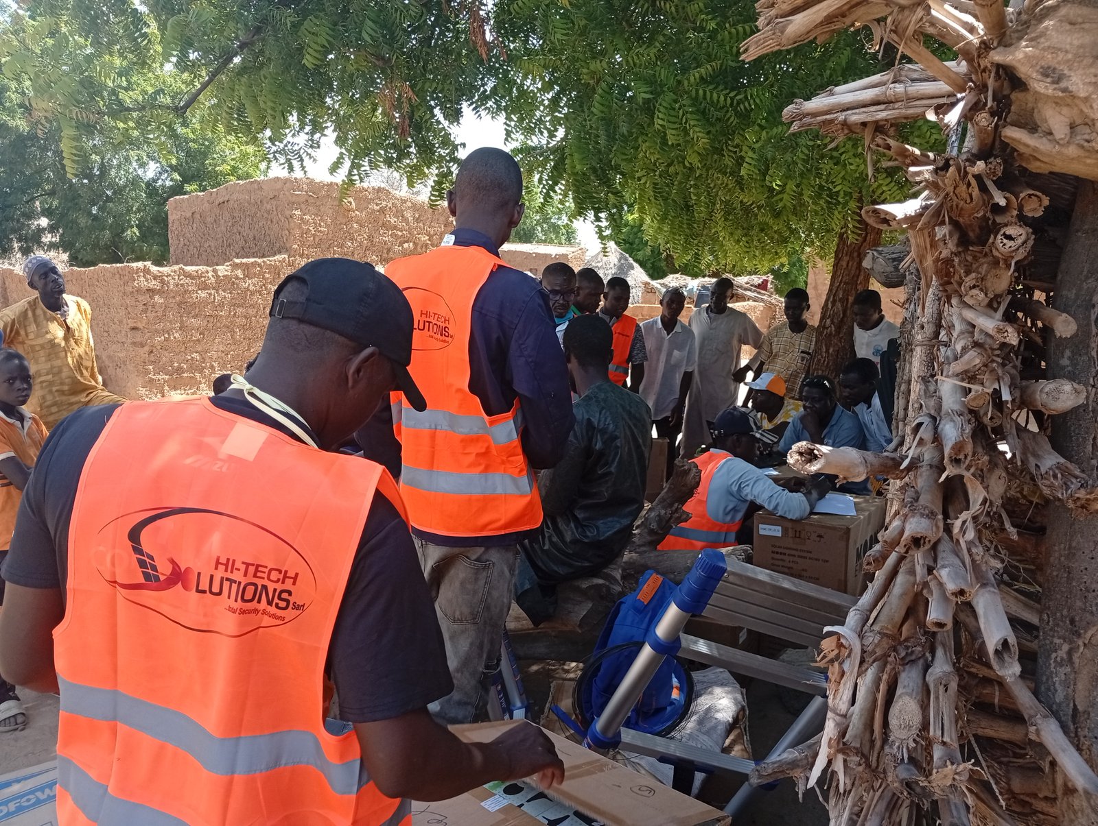 𝗟’𝗮𝘃𝗲𝗻𝘁𝘂𝗿𝗲 𝗱𝗲 𝗹’𝗲́𝗹𝗲𝗰𝘁𝗿𝗶𝗳𝗶𝗰𝗮𝘁𝗶𝗼𝗻 𝗿𝘂𝗿𝗮𝗹𝗲 𝗰𝗼𝗻𝘁𝗶𝗻𝘂𝗲 : 𝗽𝗹𝘂𝘀 𝗱𝗲 𝟭𝟲𝟬 𝗻𝗼𝘂𝘃𝗲𝗮𝘂𝘅 𝗳𝗼𝘆𝗲𝗿𝘀 𝗲𝘁 𝗽𝗿𝗲̀𝘀 𝗱𝗲 𝟮 𝟬𝟬𝟬 𝗵𝗮𝗯𝗶𝘁𝗮𝗻𝘁𝘀 𝗲́𝗰𝗹𝗮𝗶𝗿𝗲́𝘀 𝗮̀ 𝗗𝗮𝗻 𝗞𝗮𝗴𝗼 𝗲𝘁 𝗞𝗼𝘂𝘁𝗰𝗵𝗮𝘁𝗰𝗵𝗮